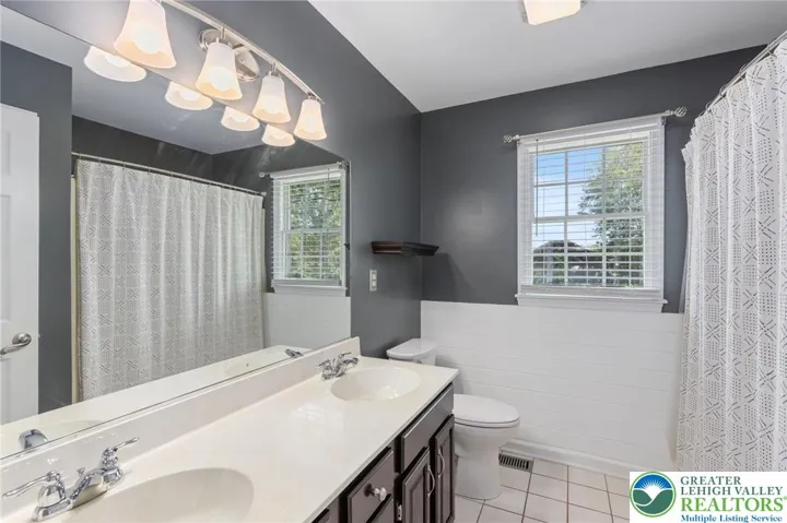 2nd floor bath