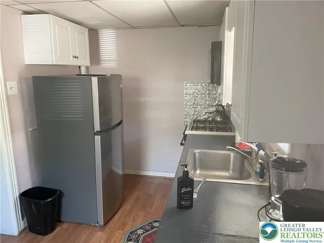 Apartment Kitchen