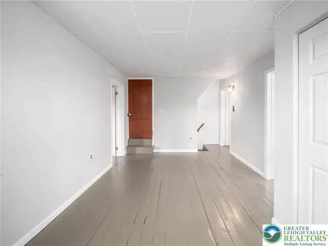 2nd Floor Sitting Area/office