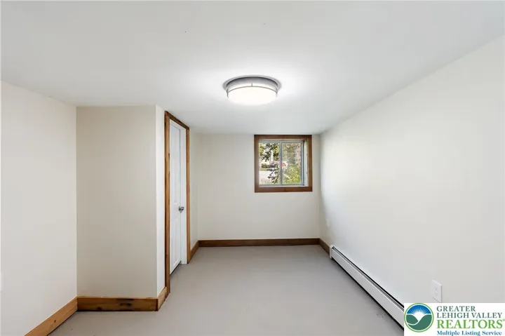 Lower level bedroom, lower level is all above grade!