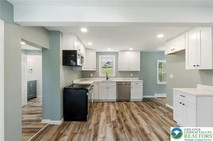Fully renovated kitchen