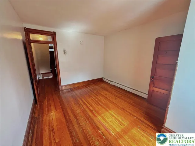 second floor Third bedroom