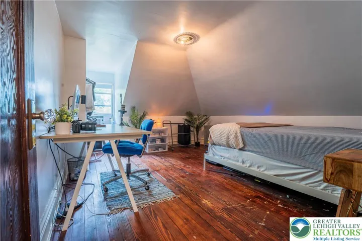 Bedroom 3rd Floor