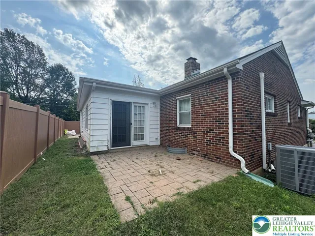 Second back door onto separate patio