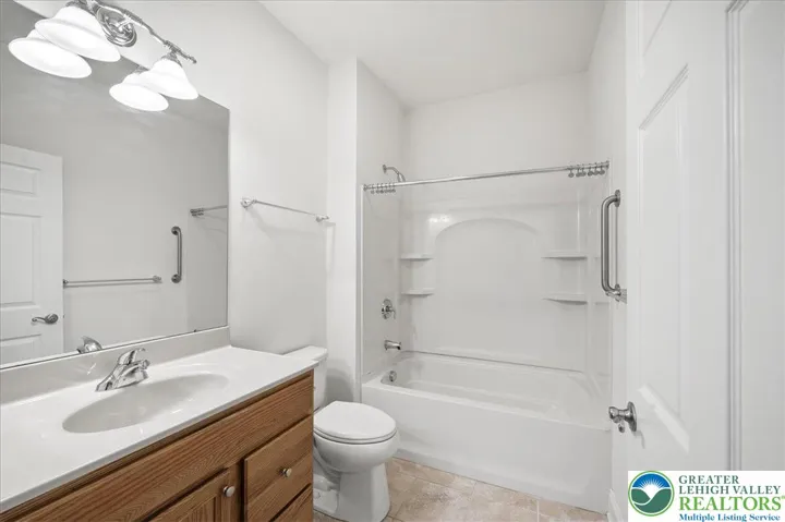 En Suite Master Bath