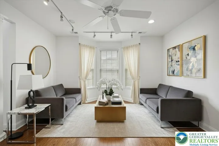 Virtual Staging