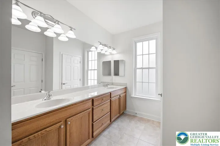 En Suite Master Bath