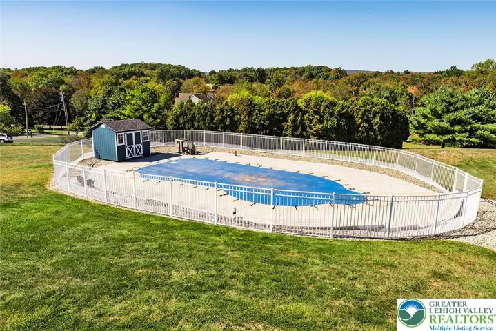 pool