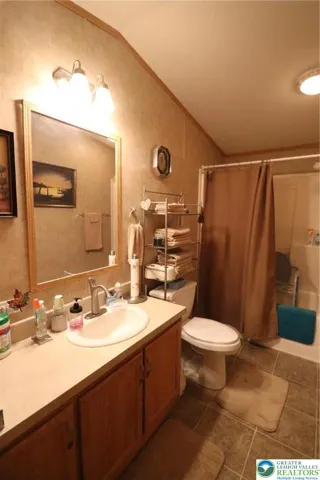 2nd Bathroom
