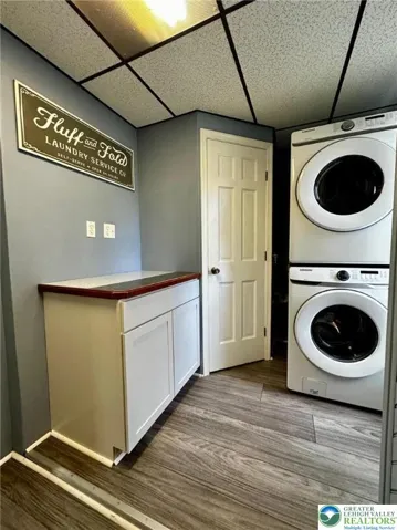 Washer & dryer included