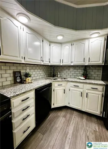 Plenty of cabinet space