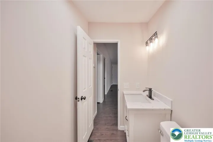Main bathroom