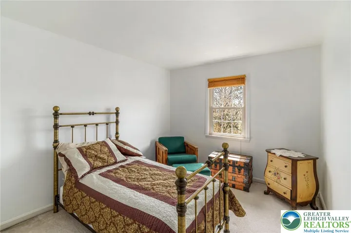 Bedroom 2nd floor