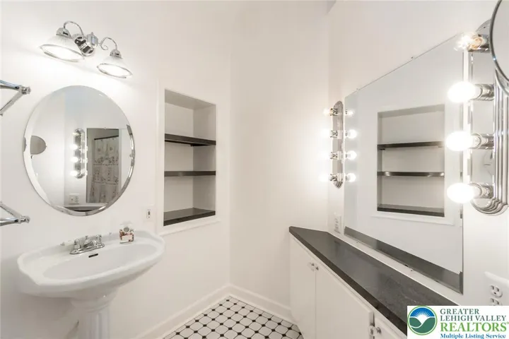 Primary ensuite bathroom
