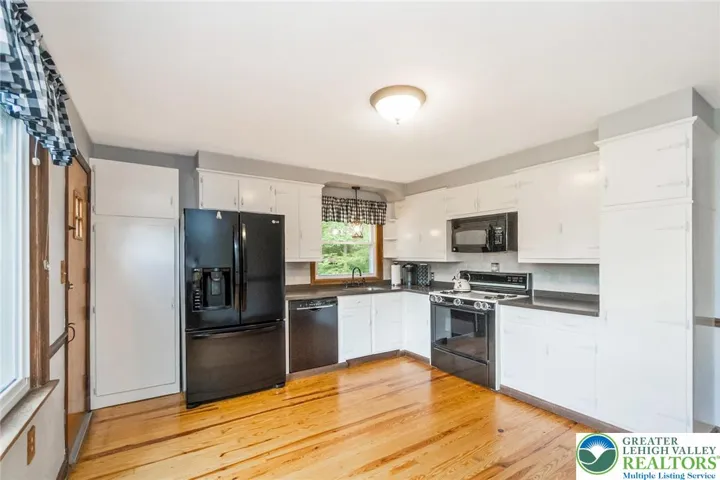 Kitchen counter, sink and appliances