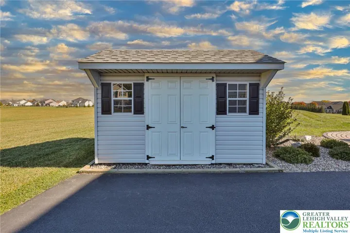 Shed