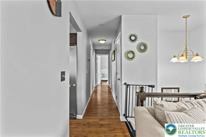 Hallway to bedrooms