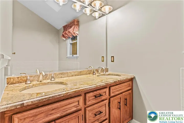 Granite Countertops with Double Sinks