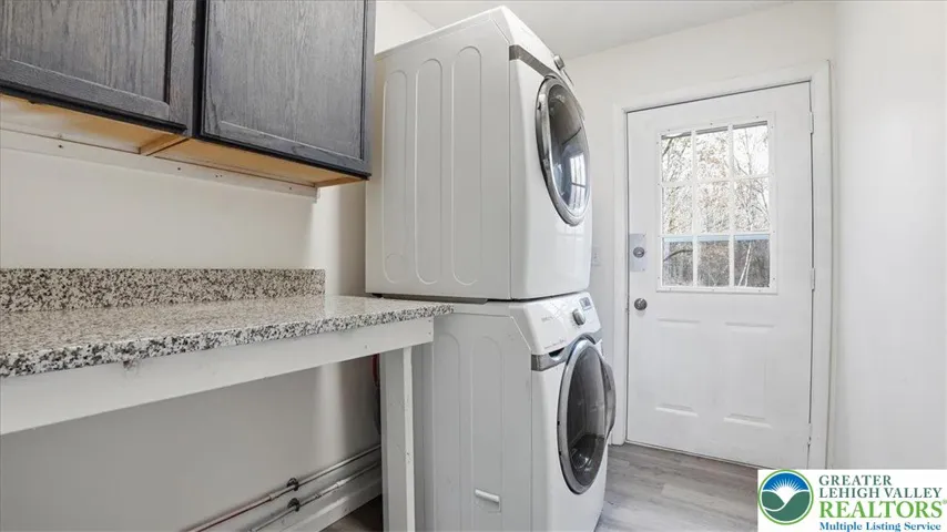 Mudroom/Laundry room