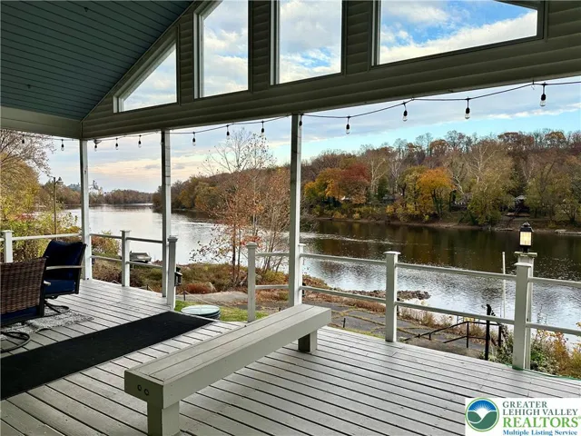 Bench Seating on the porch
