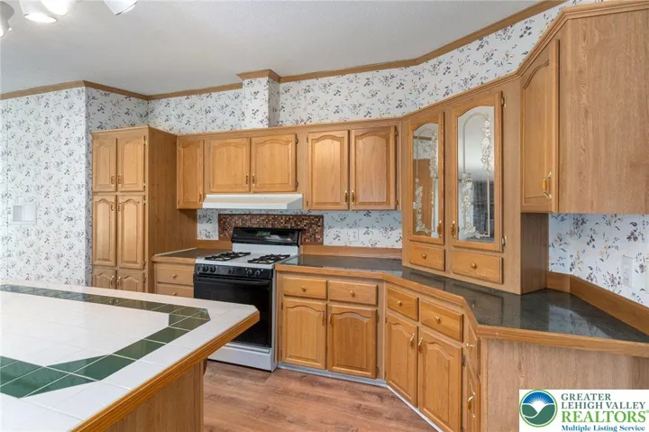 Kitchen - Plenty of Cabinets and Counter Space