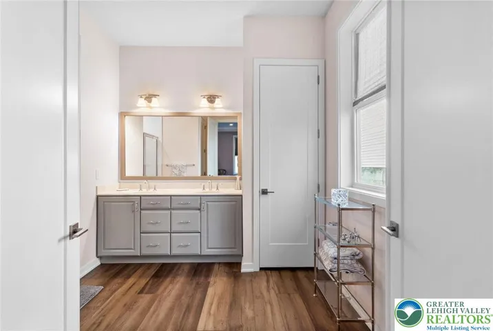 Primary Ensuite Bathroom DBL Vanity