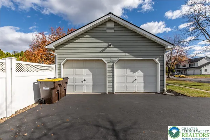 Side Entry Garage