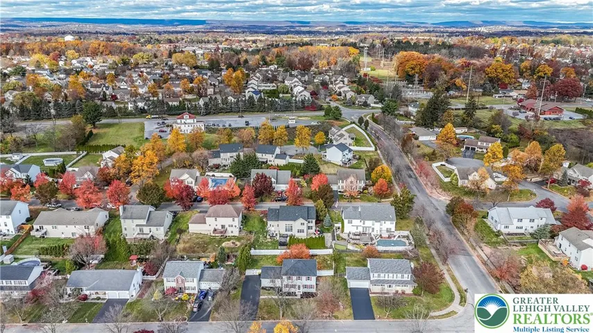 Stunning Neighborhood