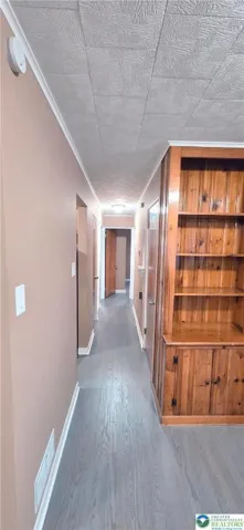 Hallway to bedrooms