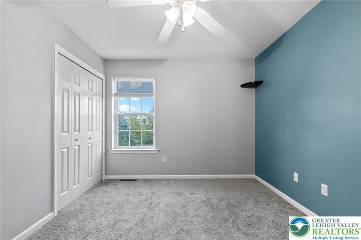 Don't let the ceiling fans throw you - there is Central Airconditioning