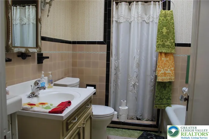 Full bathroom