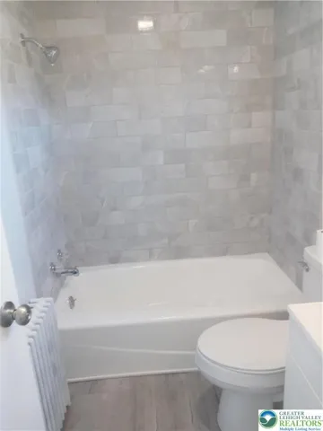 All tile tub surround