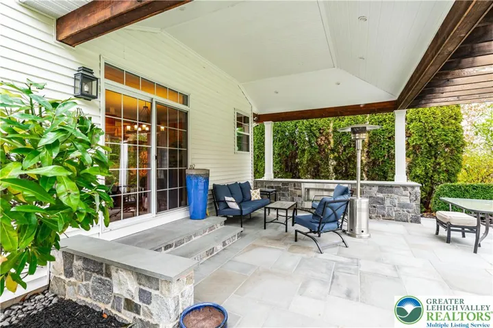 PHENOMENAL outdoor space