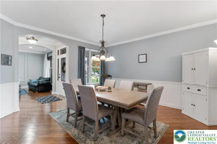 Formal Dining Room, crown molding, chair rail