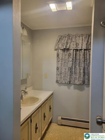 Full Main Bath