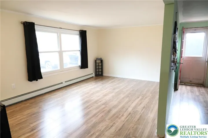 Living Room / kitchen door view