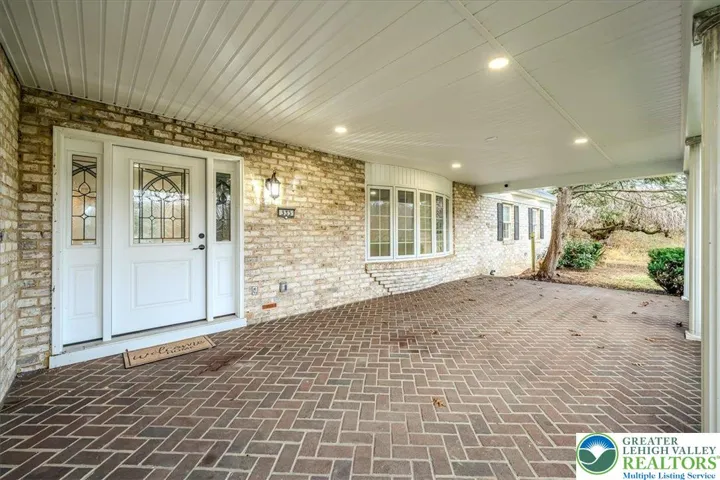 Huge Covered Front Porch