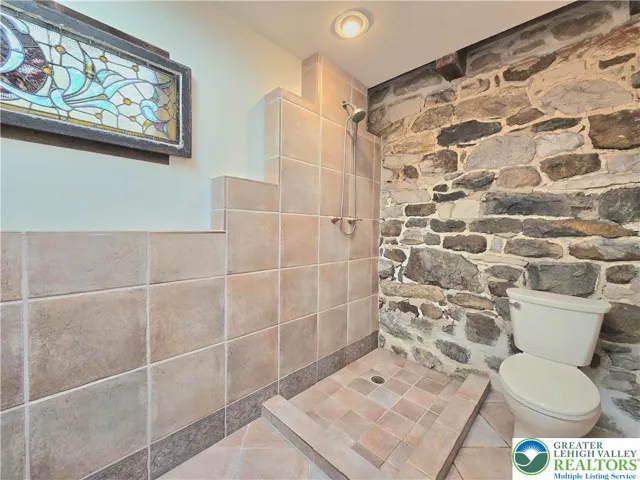 1st Floor Full Bath