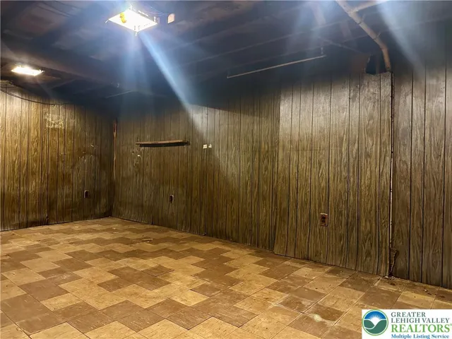 lLower-level rec room