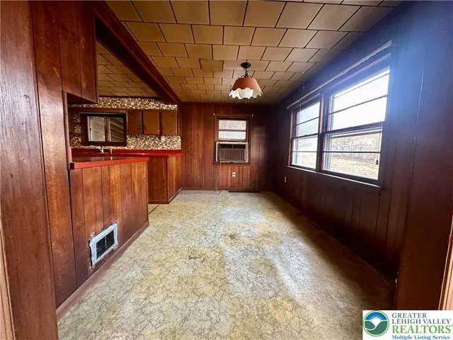 Dining area off the kitchen