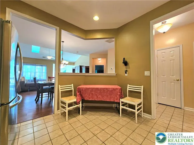 Eat-in area of kitchen