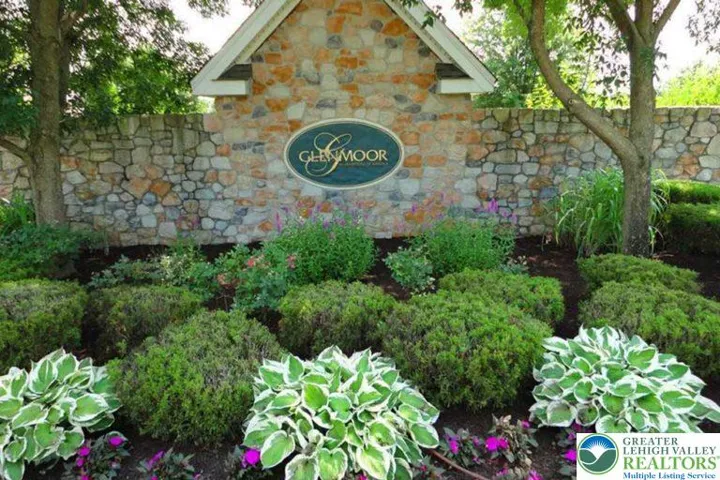 Glenmoor
