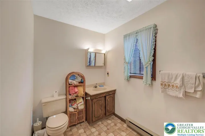Main Full Bath