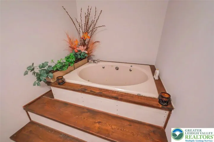 Soaking Tub