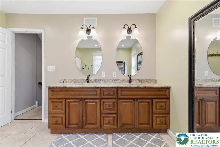 Primary Bath - 2nd Floor