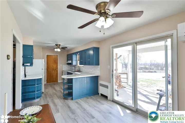  Apt - Kitchen - Newly Refurbished