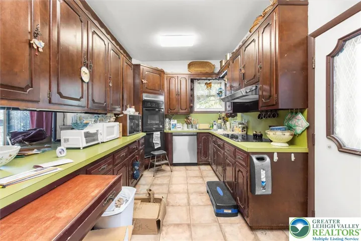 Large kitchen