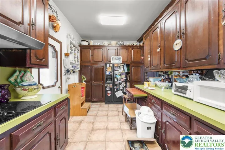 Large kitchen