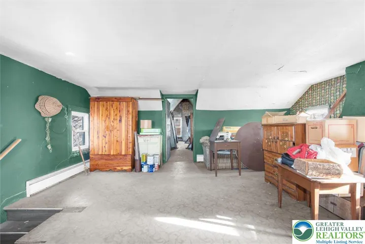 3rd floor finished room