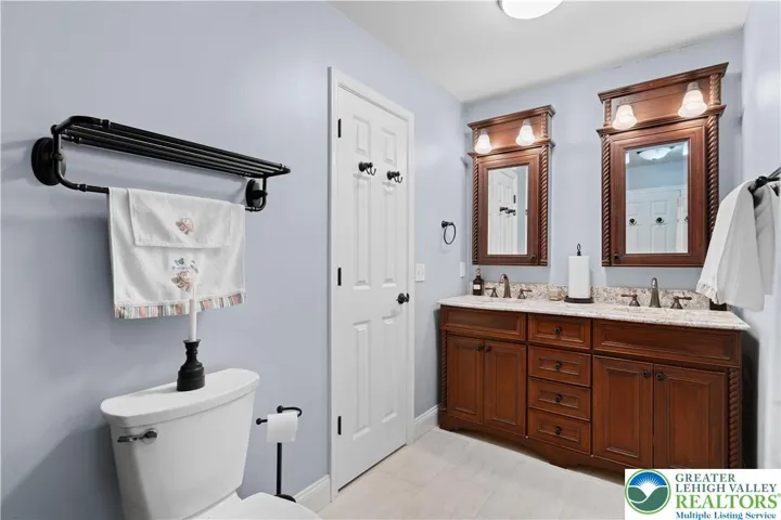 Master Full Bath Angle